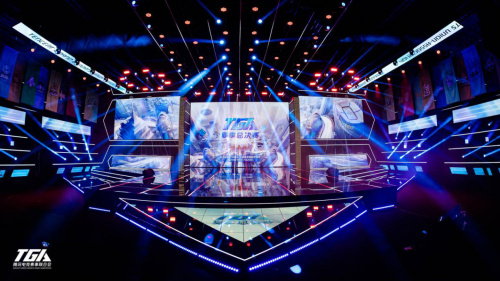 在火箭队他 在火箭队他